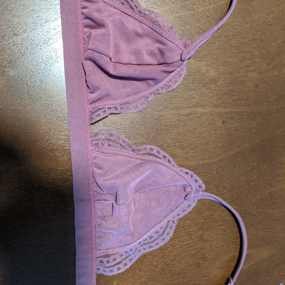 2 lace bralettes - Picture 3 of 7